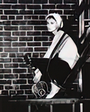 Audrey Hepburn - Guitar