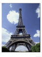 A Scenic View of the Eiffel Tower on a Sunny Day